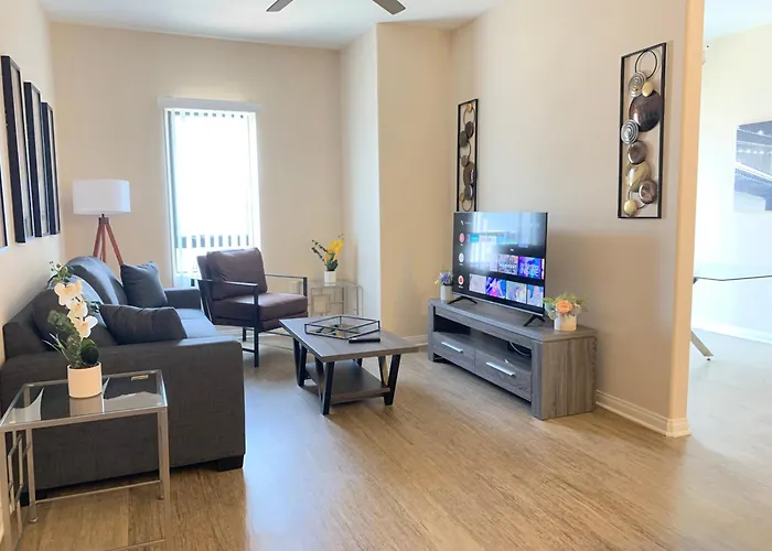 Amazing Apartments Near The Grove Los Angeles